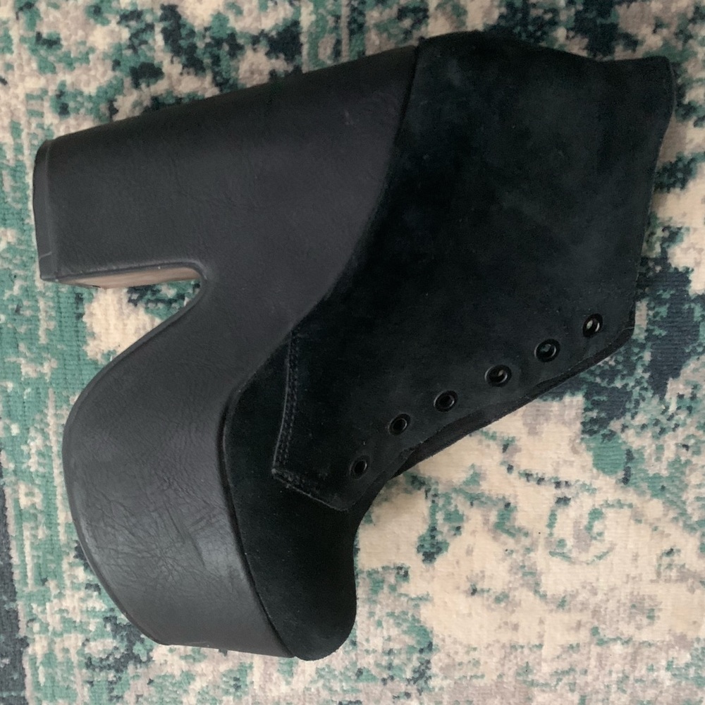 Topshop Suede Platform Boot. - Picture 10 of 13